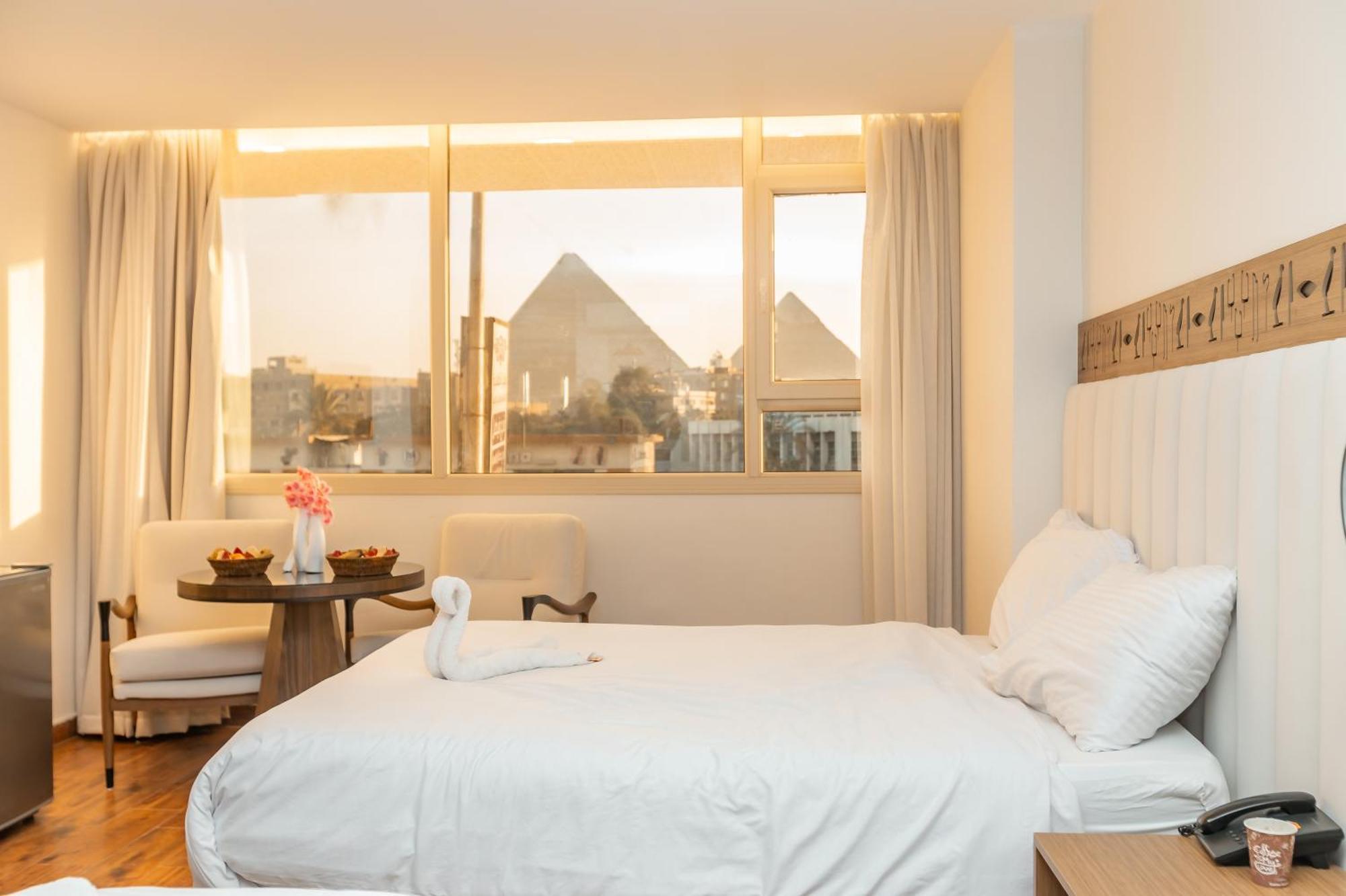 Superior Pyramids Inn Al Kawm al Akhdar Exterior foto